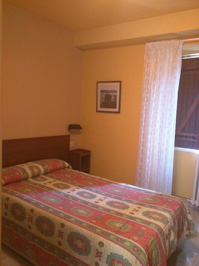 Hostal San Paio Lavacolla Exterior photo